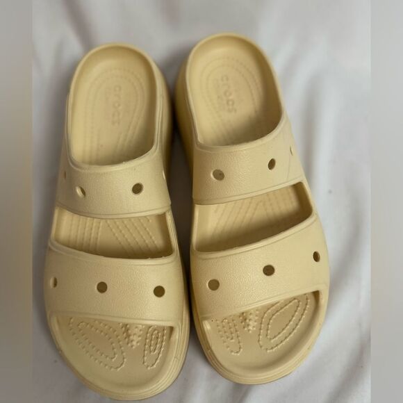 Crocs Classic Hiker XScape Women’s Sz 9 Vanilla Yellow Platform - Picture 3 of 10